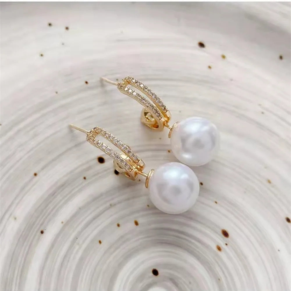 Simulation Pearl Long Earrings:
- Style: 2022 New Trend
- Design: Flower Rhinestone
- Type: Wedding Pendant Earrings